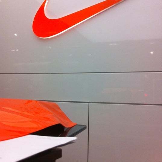 Lugar NIKE Forum Almada