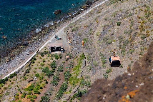 Teleférico Das Fajãs Do Cabo Girão