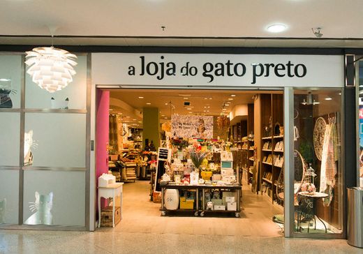 Gato preto