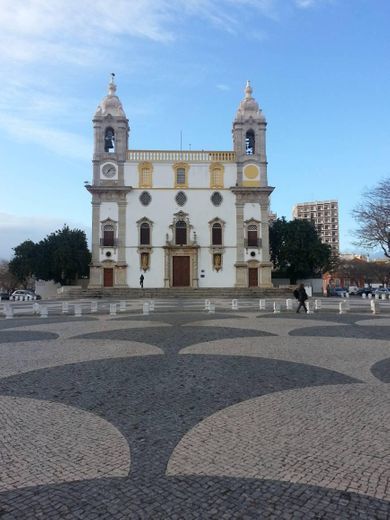 Lugares Largo do Carmo