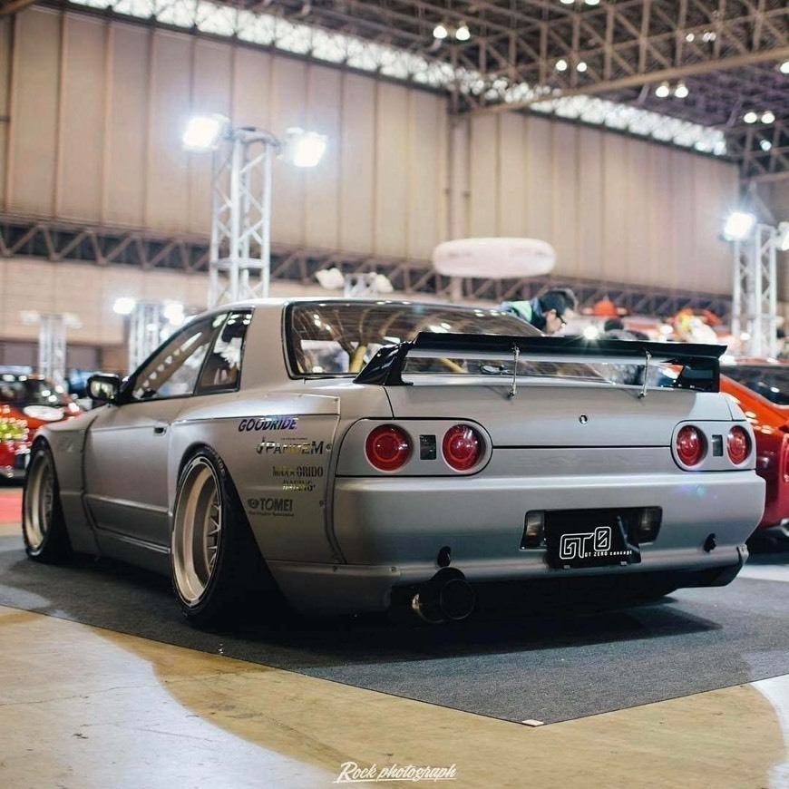 Social Nissan Skyline GT-R32 94’