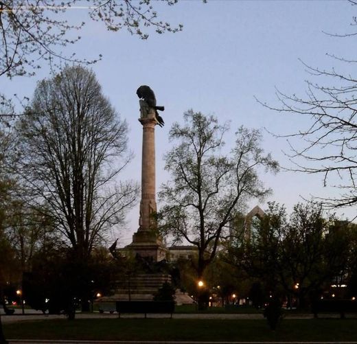 Rotunda da Boavista / Praça Mouzinho de Albuquerque