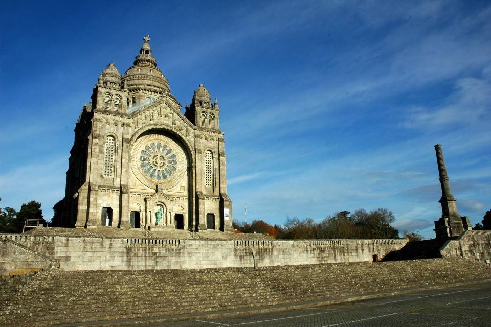 Lugar Santuário do Monte de Santa Luzia