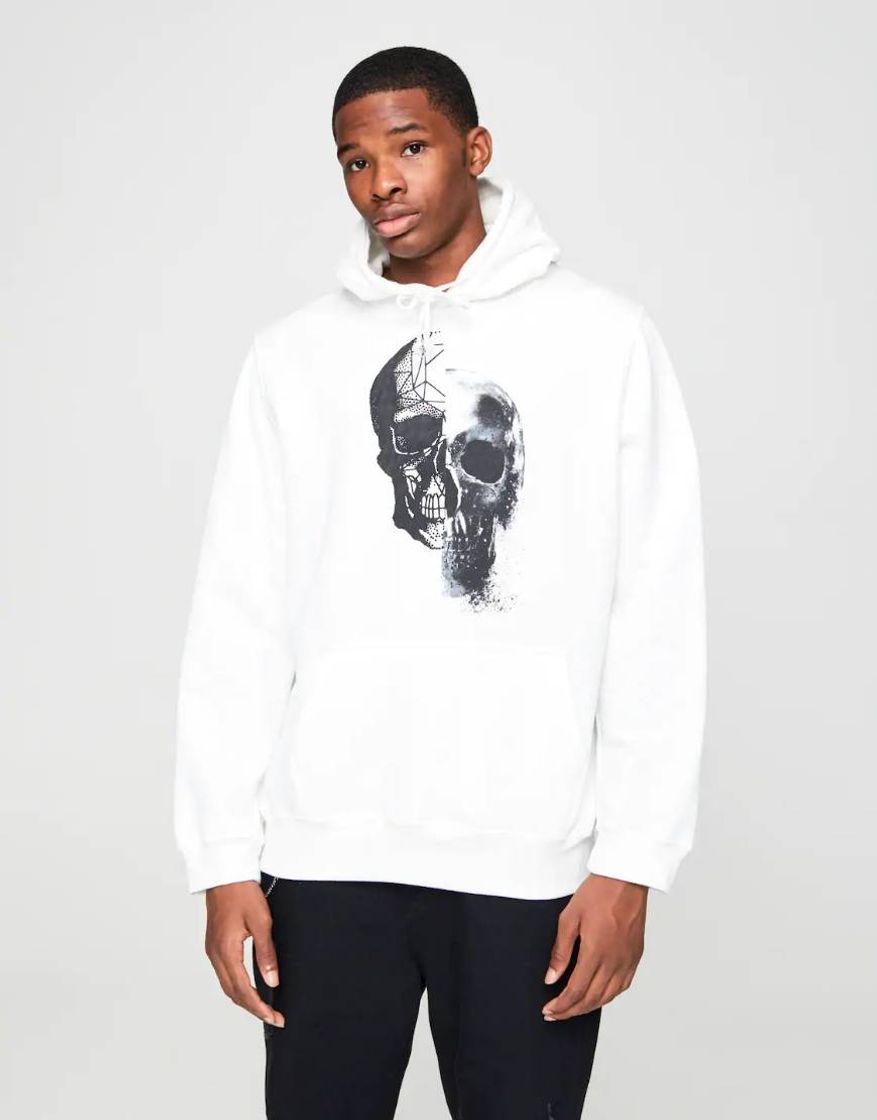 Fashion White sweatshirt with skull illustration

