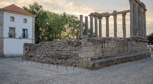 Lugar Cerca Medieval de Évora