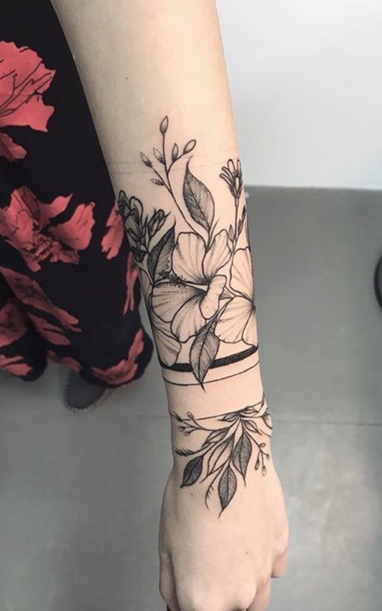 Social tatuagem no pulso/ante braço 😻