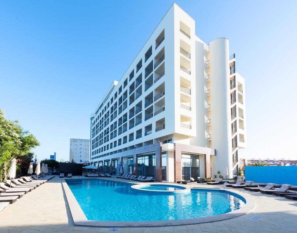 Lugar TRYP Lisboa Caparica Mar Hotel