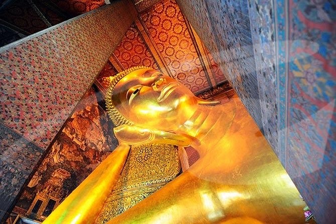 Place Wat Pho (Reclining Budha Statue)