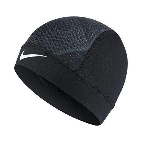 The Nike Pro Hypercool Vapor 4.0 Skull Cap is made with sweat-wicking