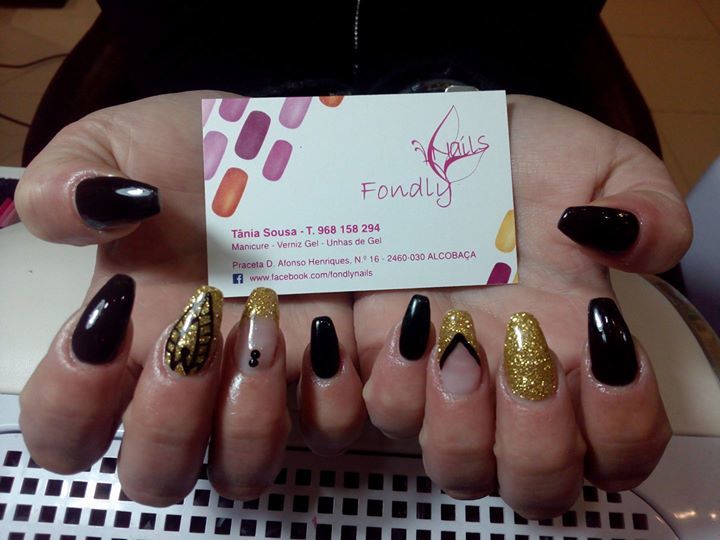 FondlyNails