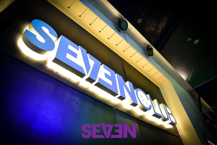 Restaurants Seven Club