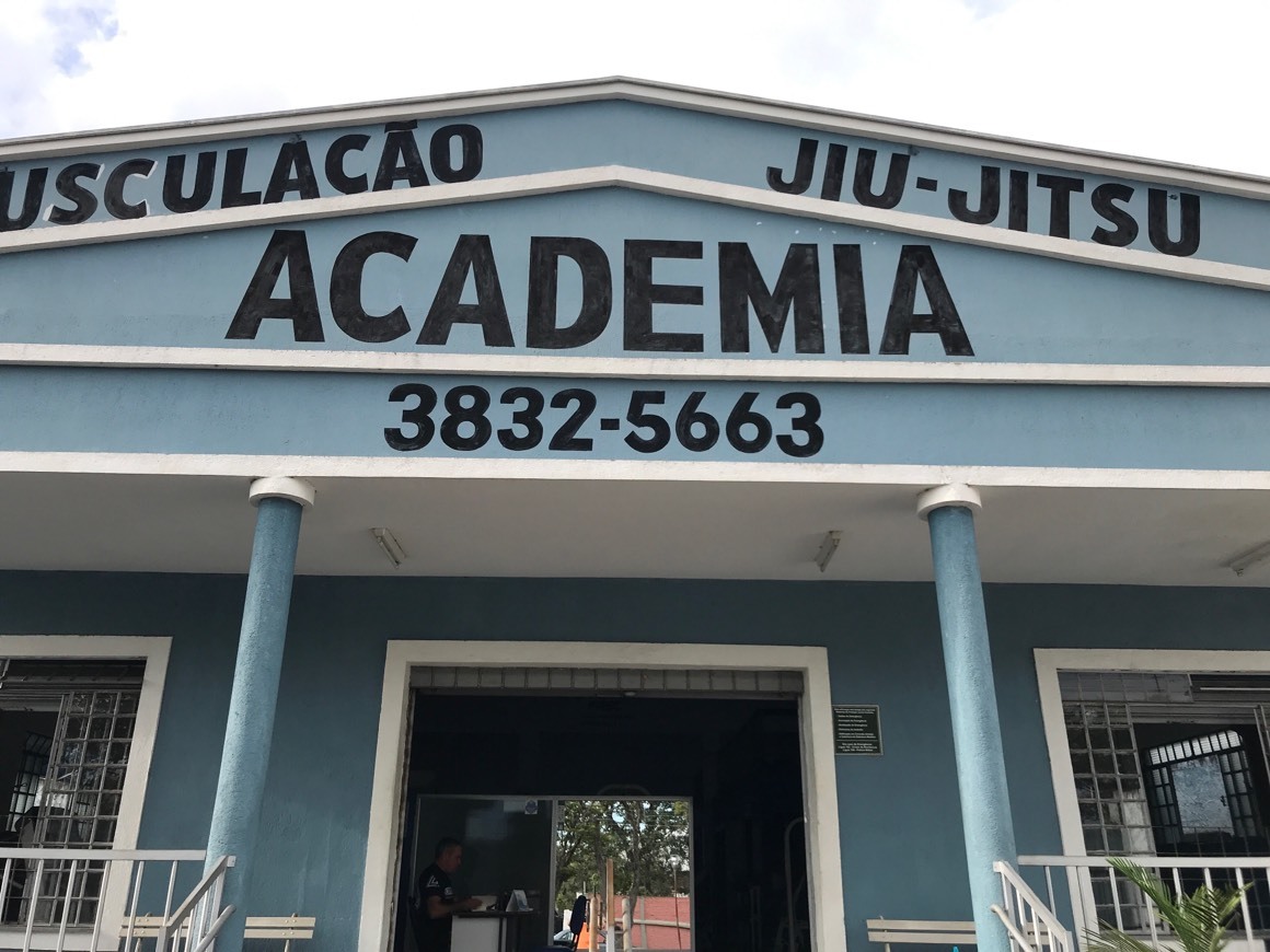 Lugar Academia de Ginástica By Fitness