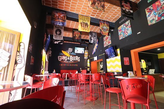 Lugar GUNS N' BEER PUB