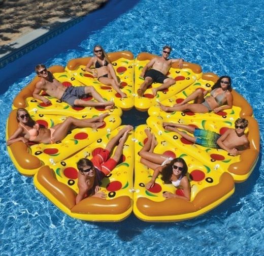 Boias de piscina com formato de fatia de pizza