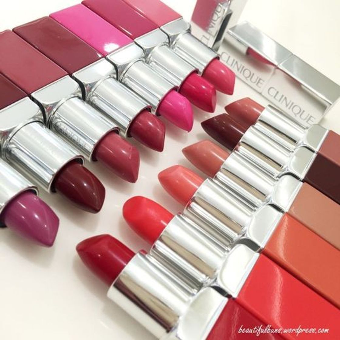 Social Labial Pop Lip Color, de Clinique