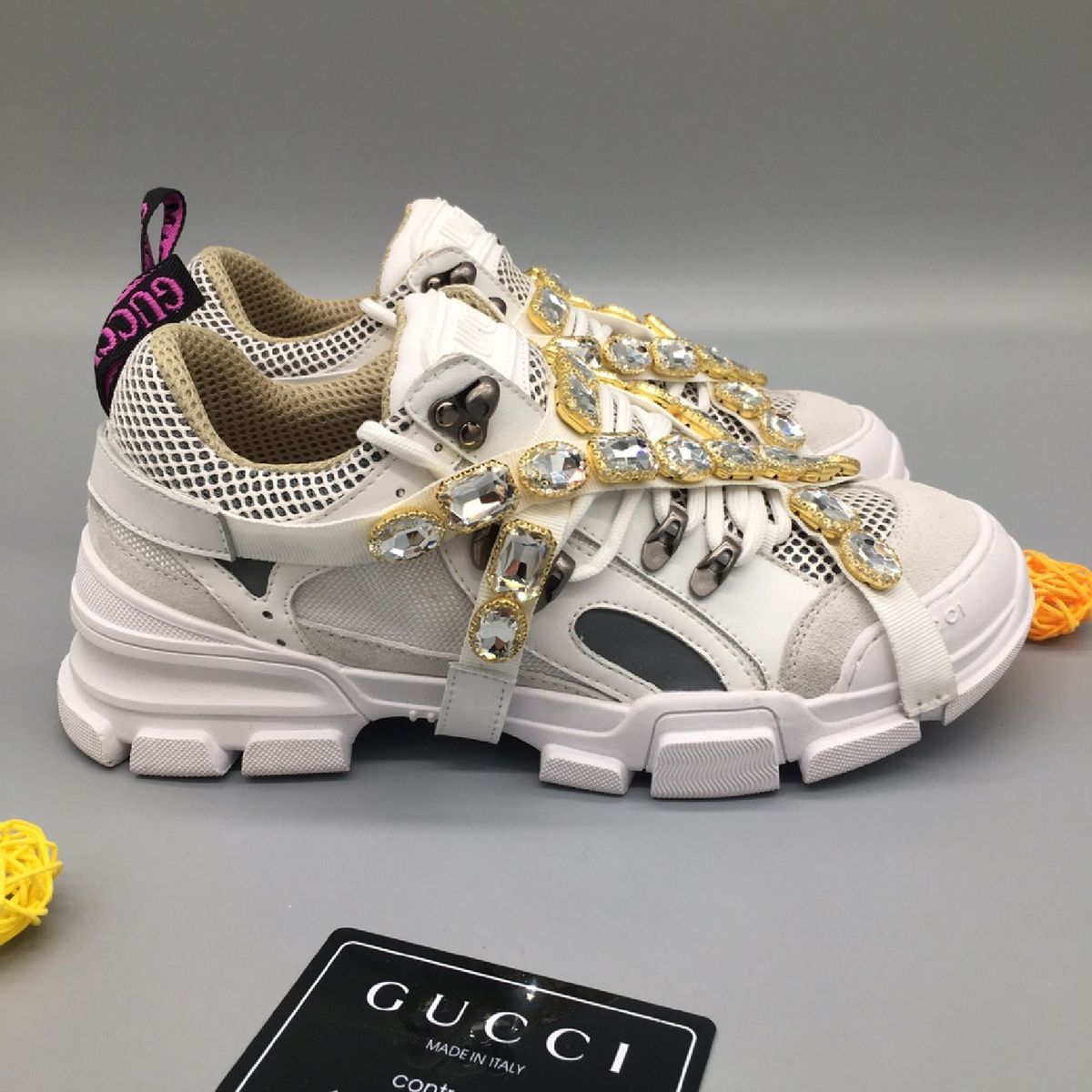 Producto Tênis Gucci Flashtreck branco