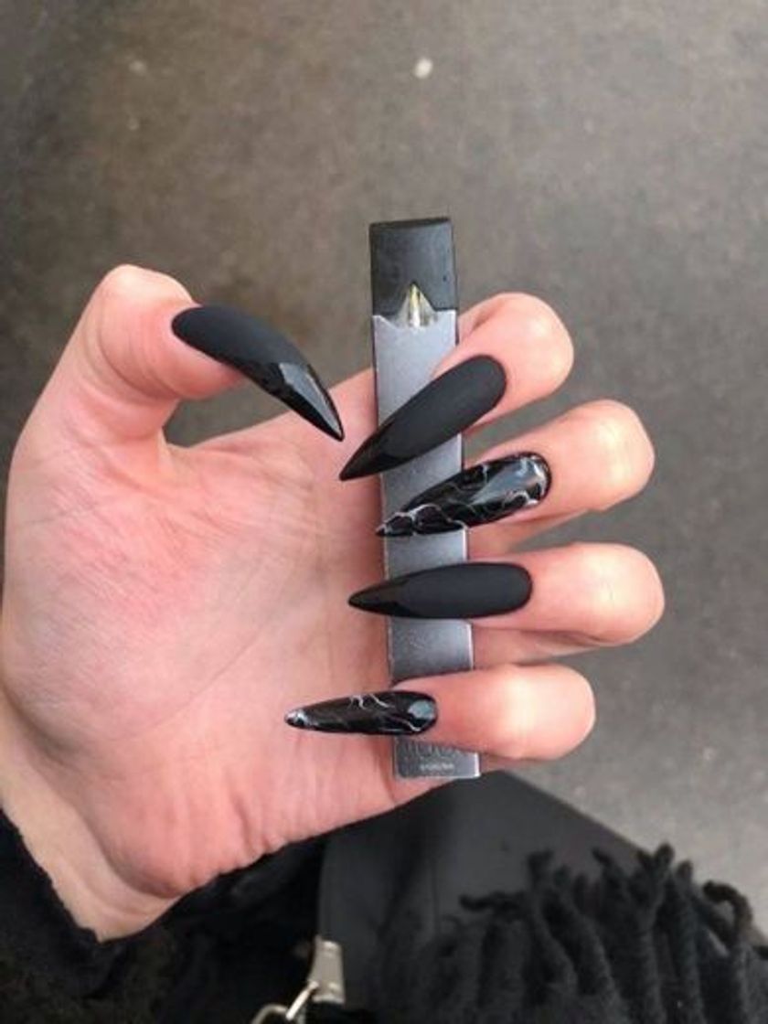 Fashion Black Nails