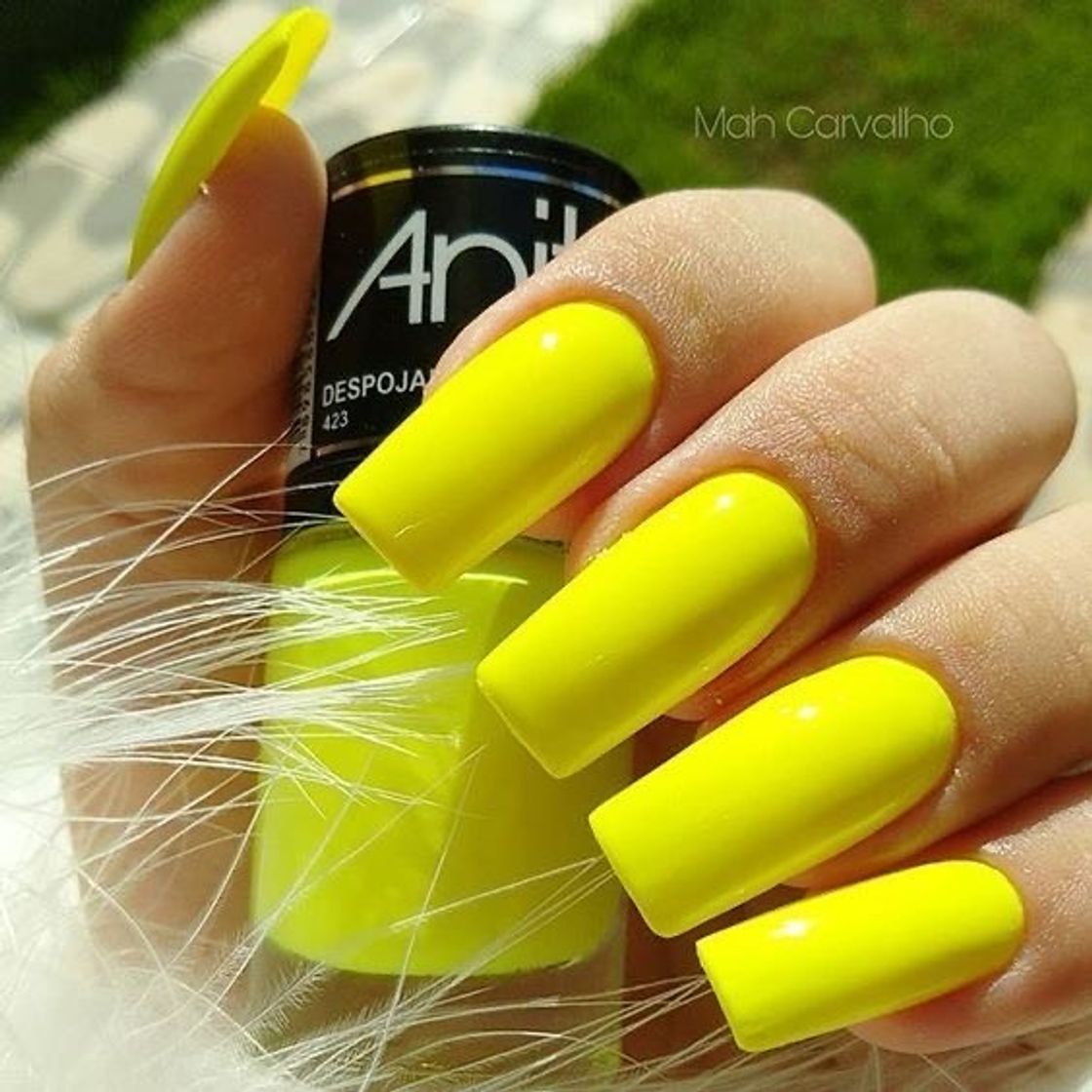 Esmalte amarelo