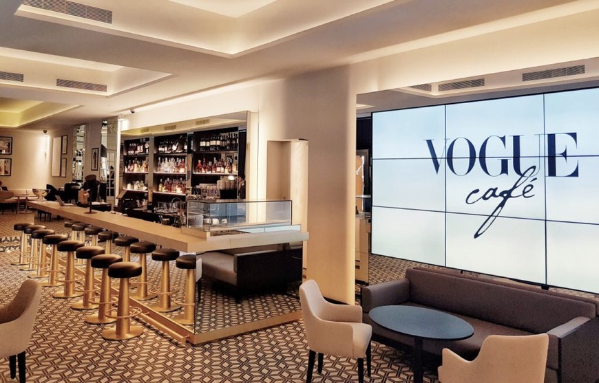 Fashion Vogue Cafe Porto