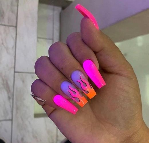 Neon Design Nails