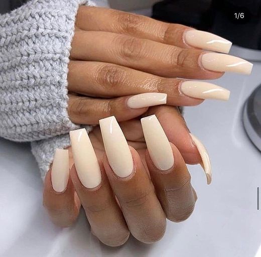 Nude Nails