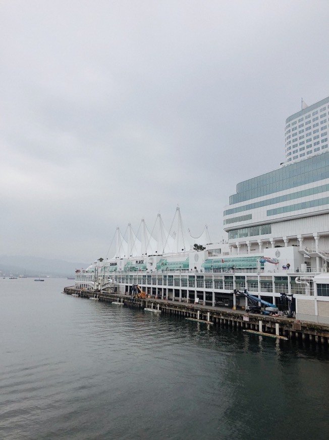 Fashion Canada Place |