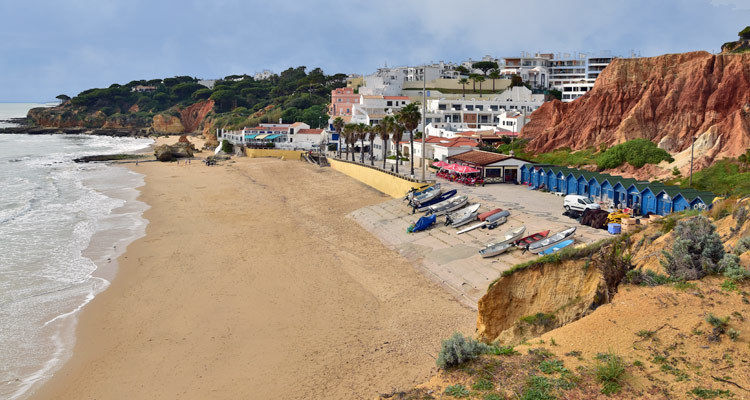 Lugar Praia dos Olhos de Água