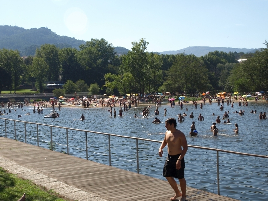 Restaurants Praia Fluvial da Valeta