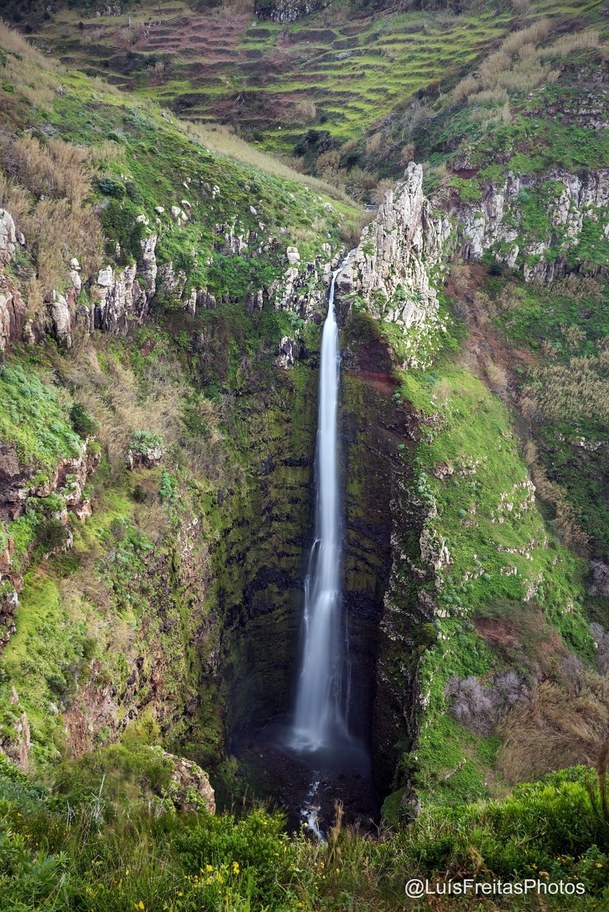 Lugares Cascata da garganta Funda