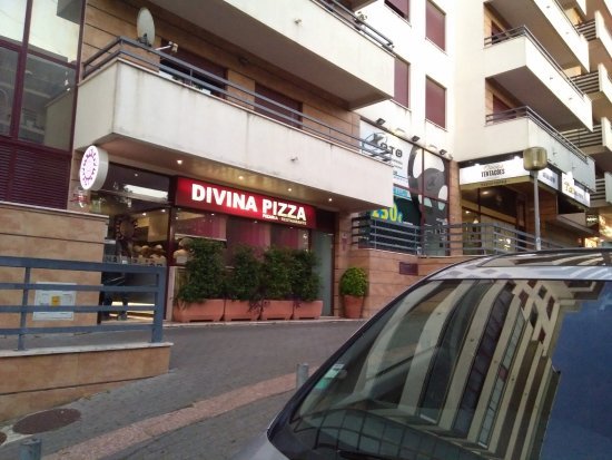 Restaurants Divina Pizza