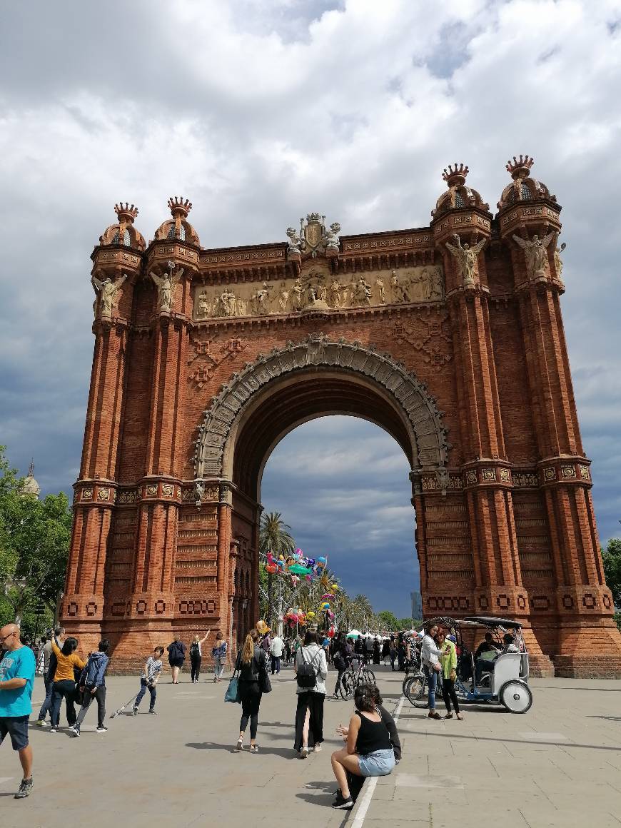 Place Arc de Triomf