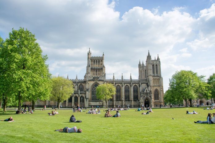 Place Bristol Cathedral