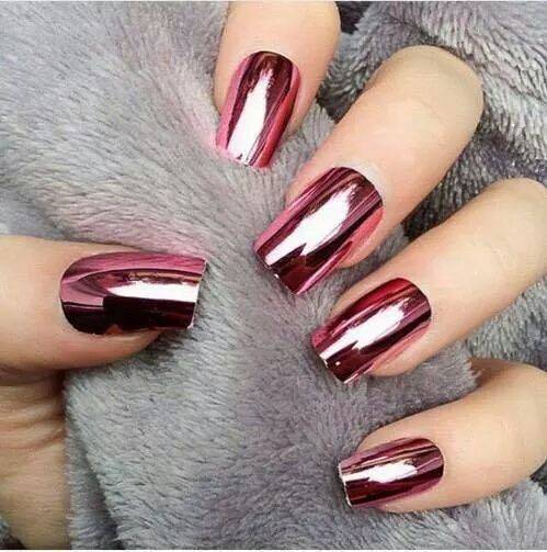 Moda Unhas rosa metálicas 