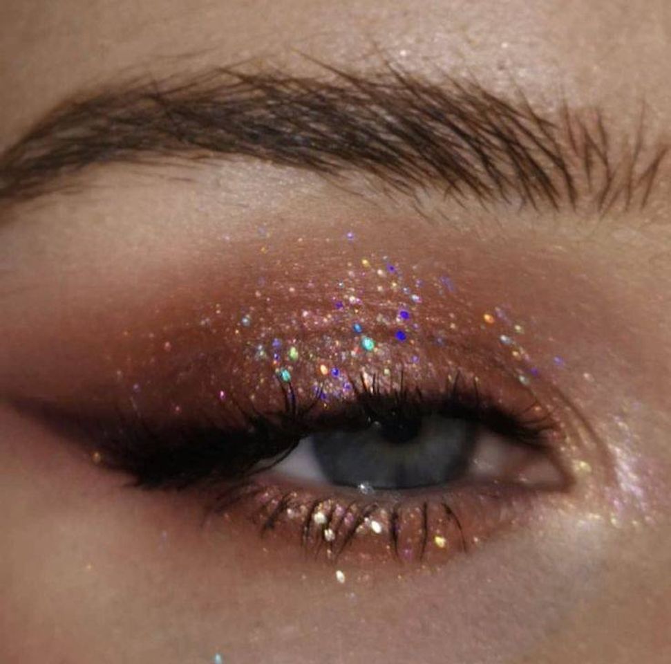 Fashion maquiagem com glitter♡