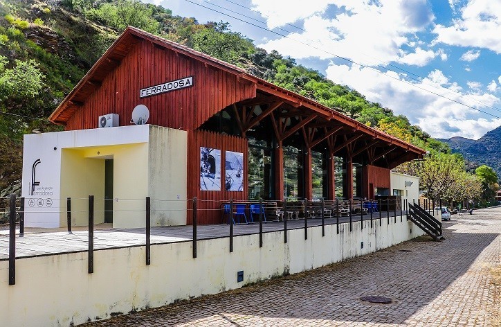 Restaurants Restaurante Cais da Estação da Ferradosa