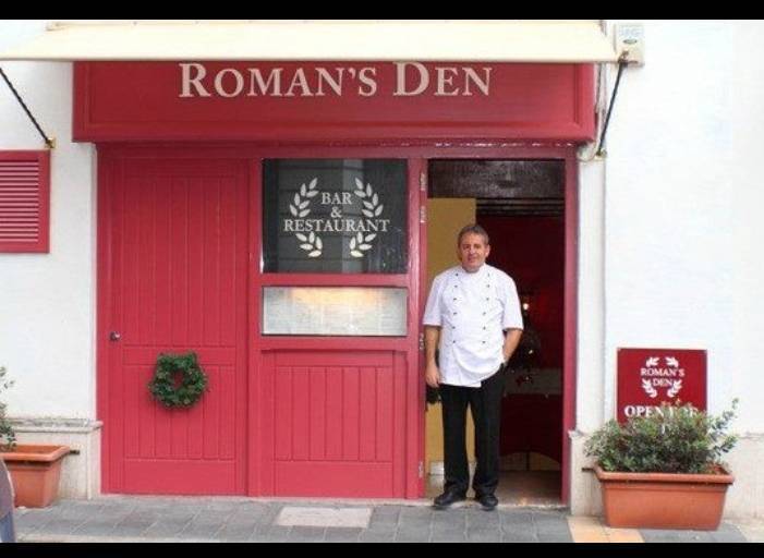 Restaurantes Roman's Den