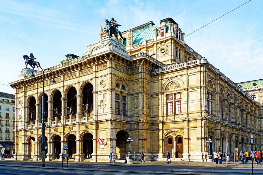 Place Vienna Operahouse