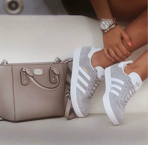 Social Adidas Gazelle