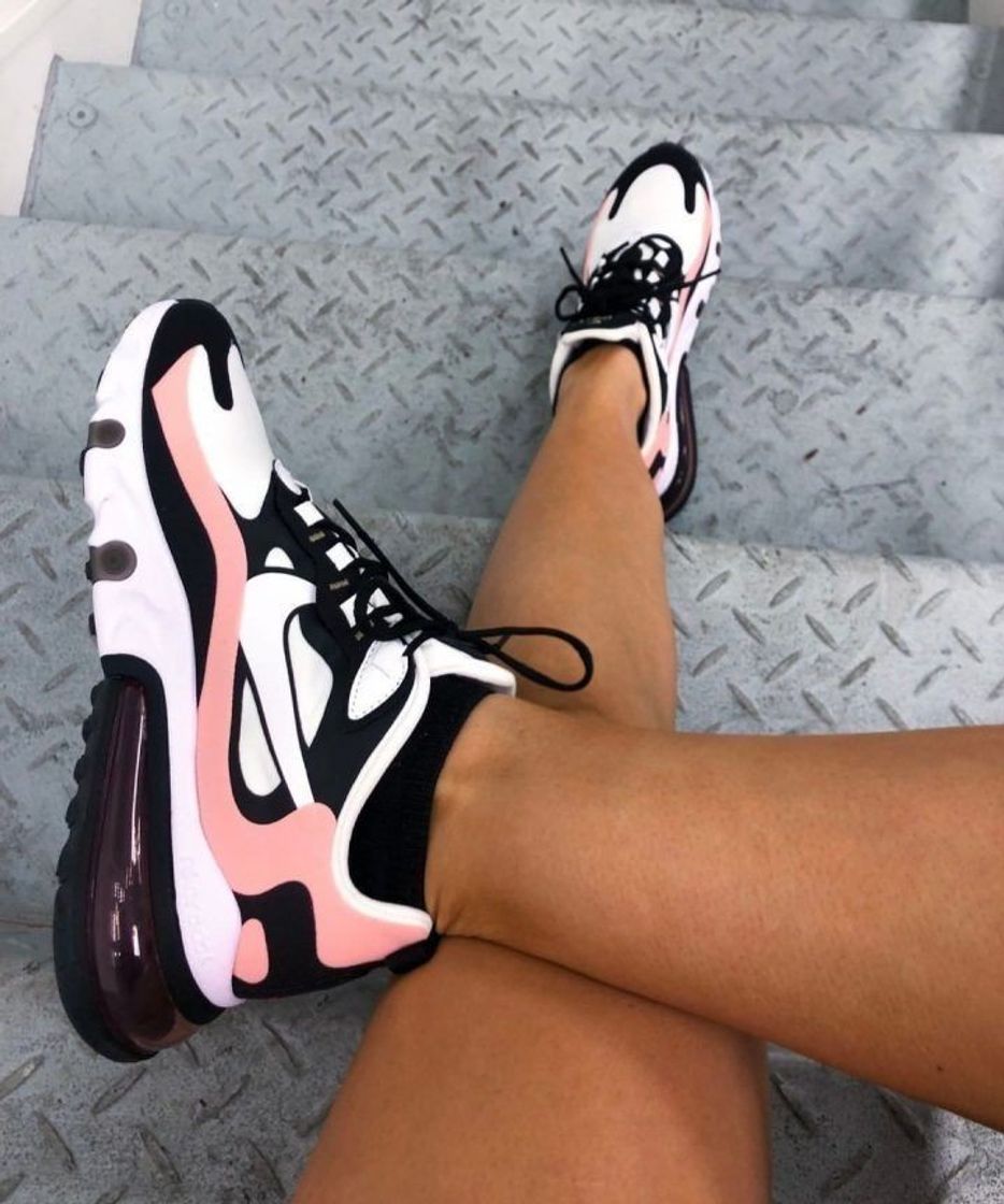 Social Nike Air Max 270