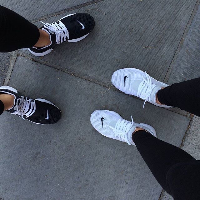 Social NIKE W AIR PRESTO