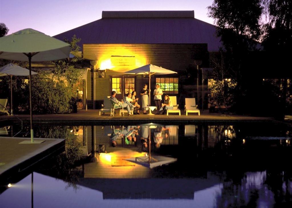 Lugar Outback Pioneer Hotel & Lodge - Ayers Rock Resort