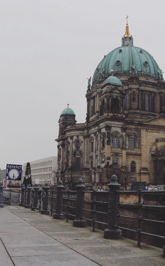 Lugar Catedral de Berlín