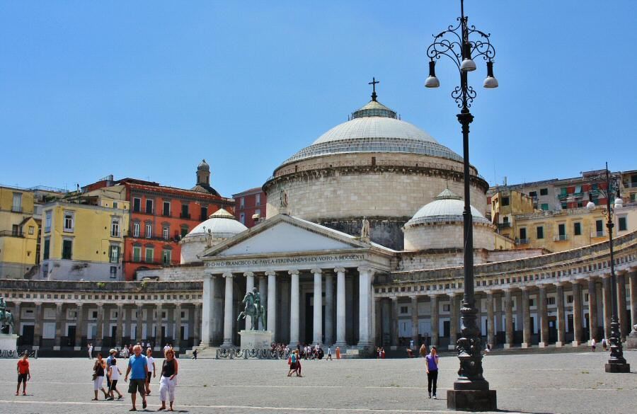 Place Piazza Plebiscito