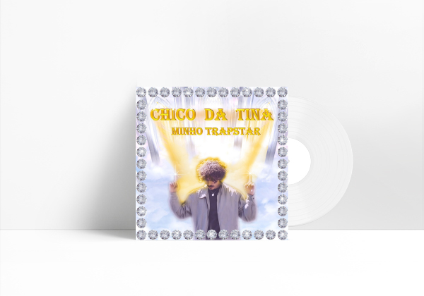 Music Triangle Chest