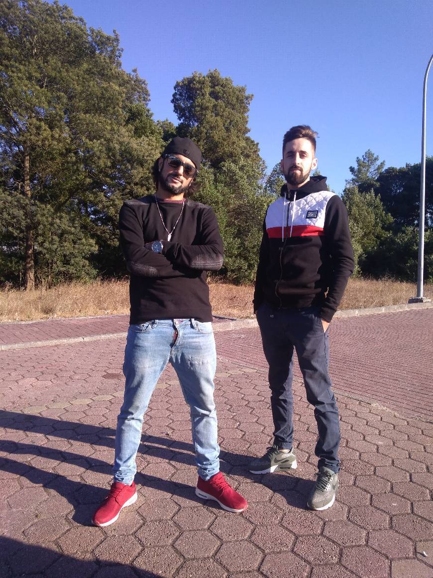 VIVE FEAT XIKOW
