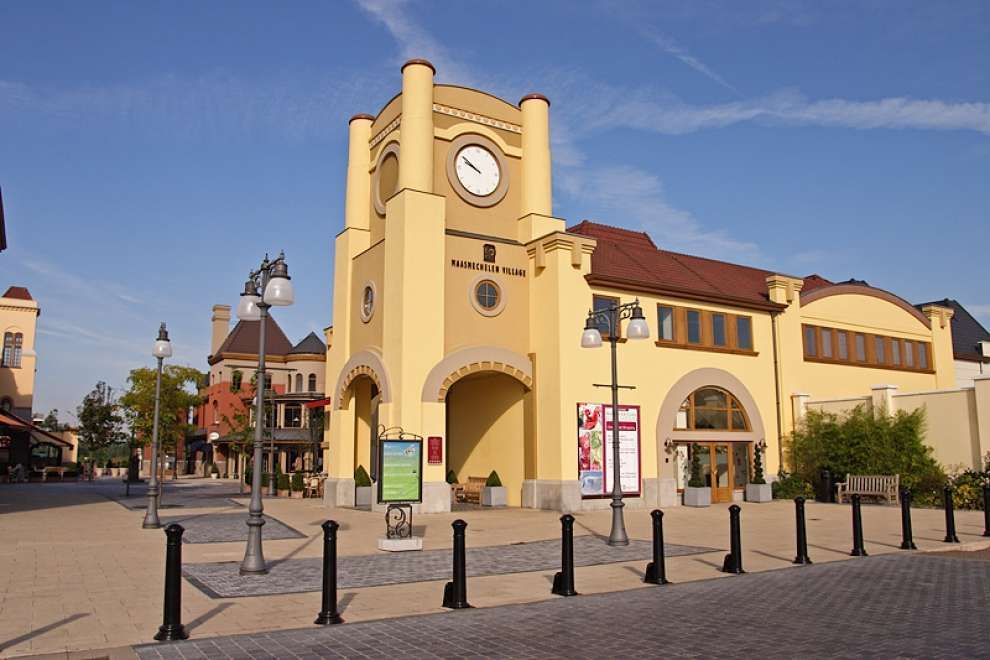 Lugar Maasmechelen Village