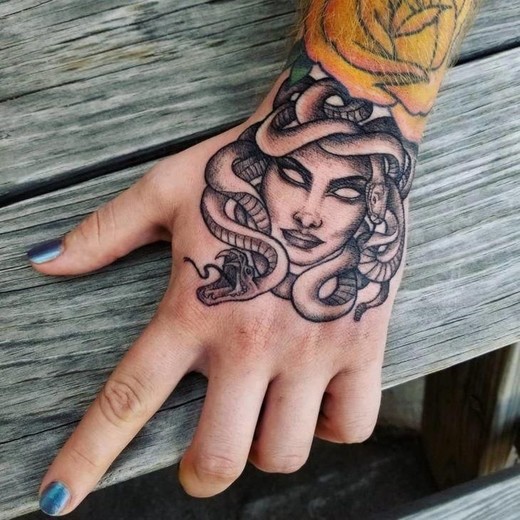 Tatto Medusa