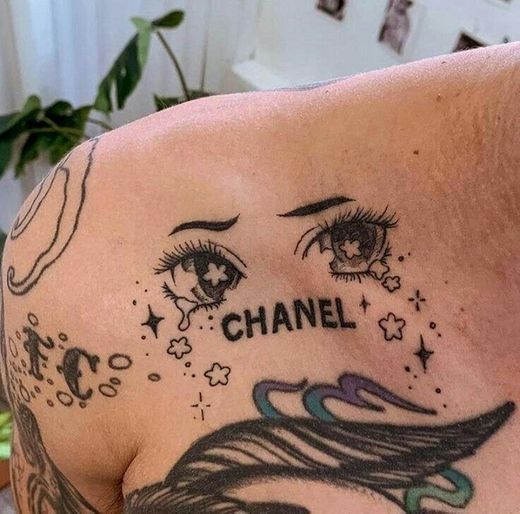 Tatto Eye Chanel