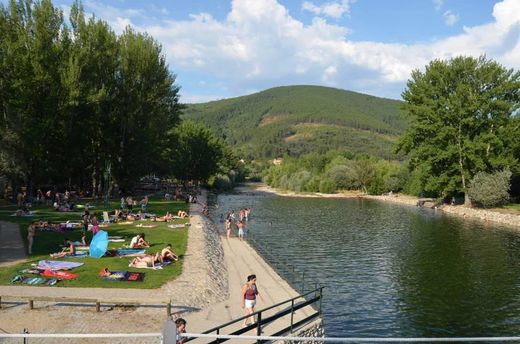 Praia Fluvial de Valhelhas