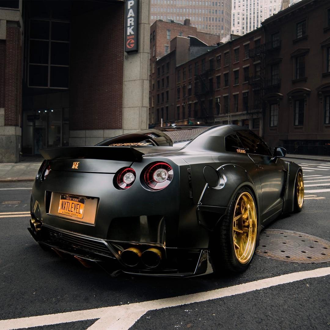 Moda Nissan gtr godzilla